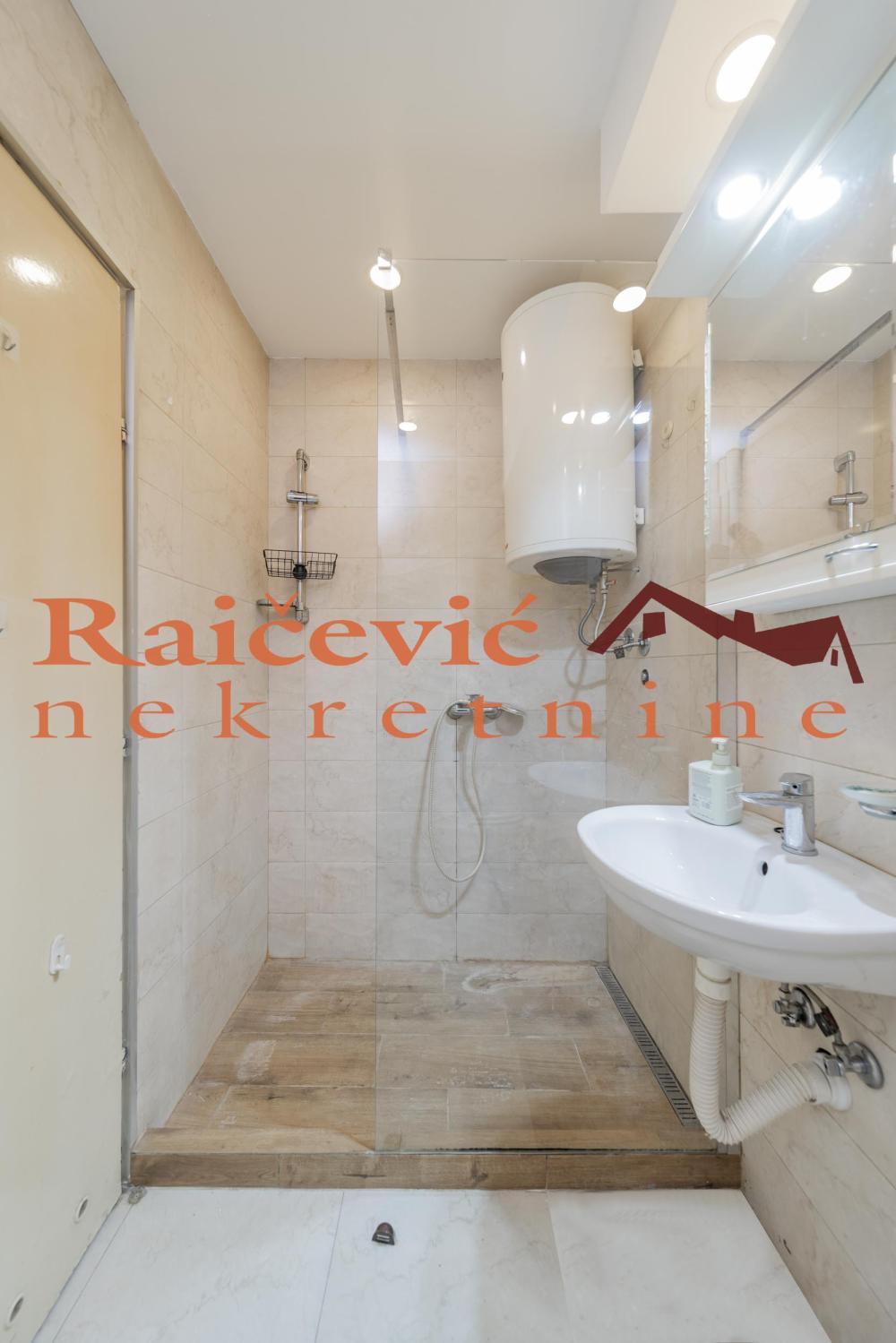 Slika 8 - Mirijevski venac, Trosoban stan za izdavanje, 79m2, 600€