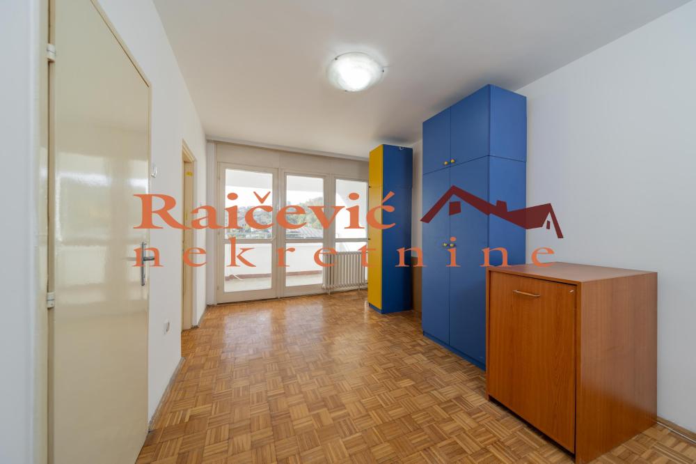 Slika 11 - Mirijevski venac, Trosoban stan za izdavanje, 79m2, 600€