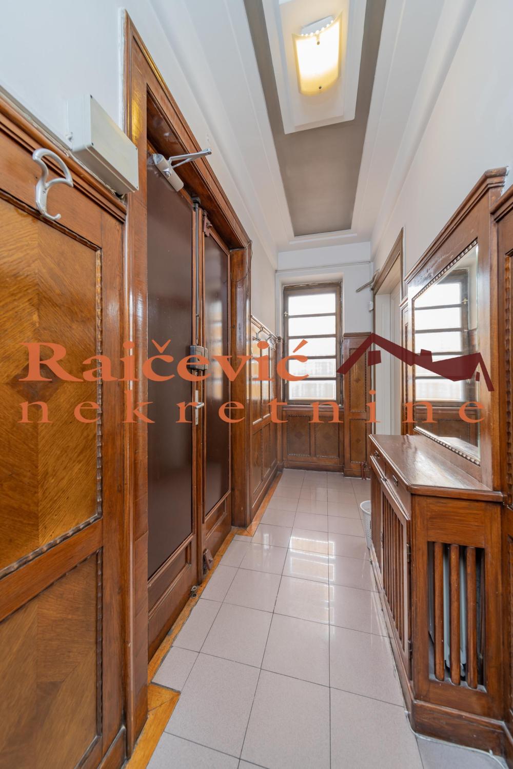 Slika 3 - Marsala Birjuzova, Šestoiposoban stan za izdavanje, 150m2, 2.000€