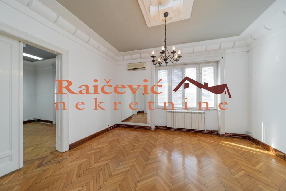Slika 9 - Marsala Birjuzova, Šestoiposoban stan za izdavanje, 150m2, 2.000€