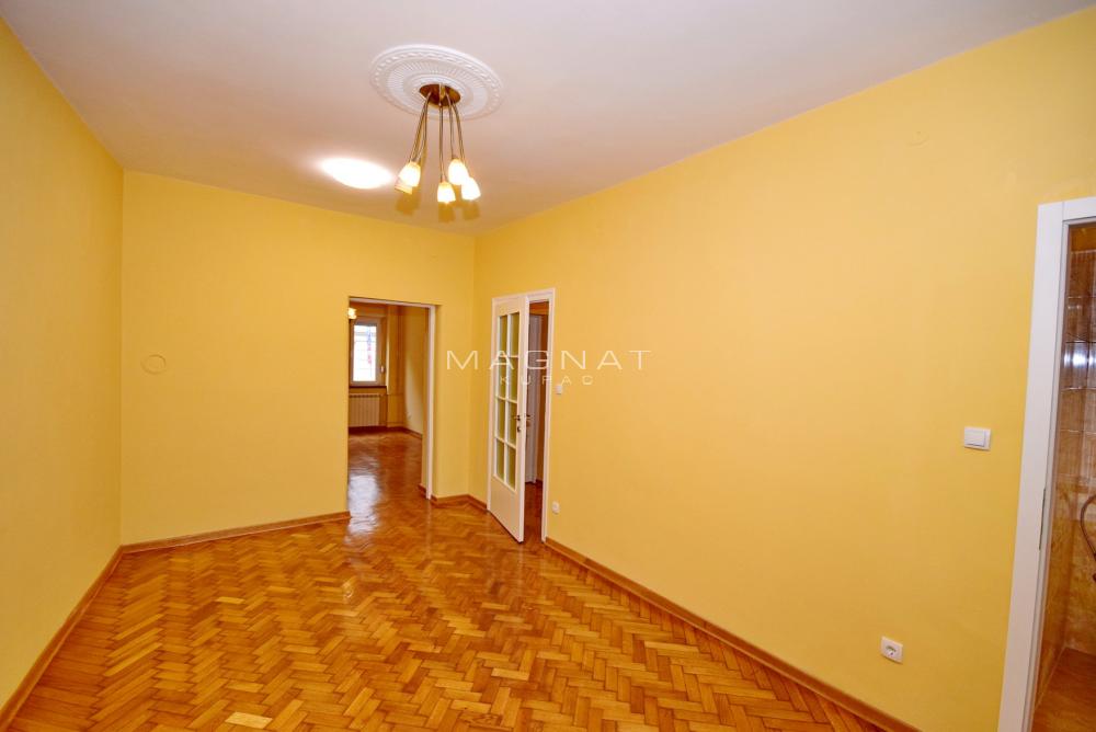 Slika 3 - Cetinjska, Četvorosoban stan na prodaju, 65m2, 315.000€