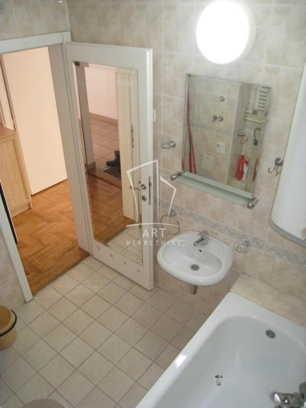 Slika 6 - Španskih boraca, Jednoiposoban stan za izdavanje, 50m2, 850€