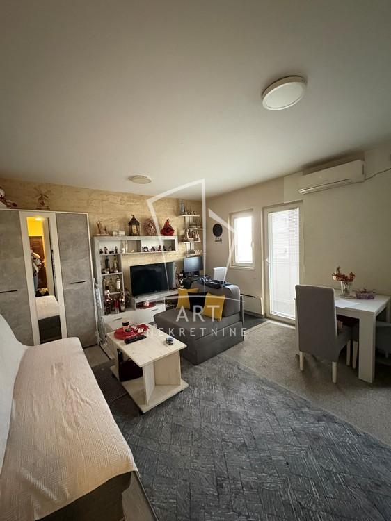 Slika 1 - Ugrinovački put 19. deo, Jednosoban stan za izdavanje, 30m2, 350€