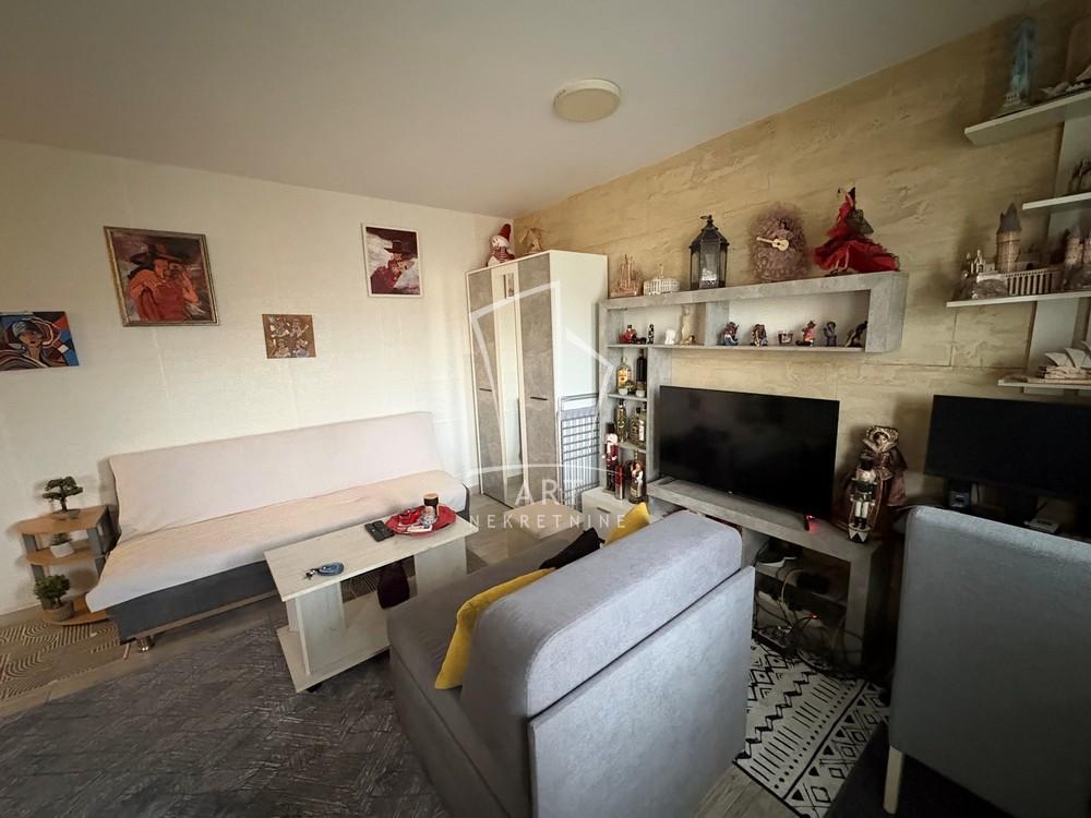 Slika 4 - Ugrinovački put 19. deo, Jednosoban stan za izdavanje, 30m2, 350€