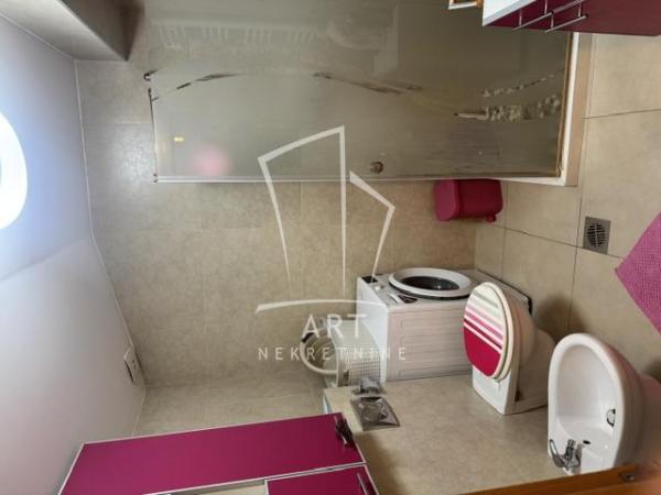 Slika 10 - Branka Krsmanovića, Četvorosoban stan na prodaju, 98m2, 380.000€