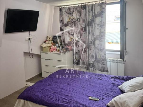 Slika 2 - Branka Krsmanovića, Četvorosoban stan na prodaju, 98m2, 380.000€