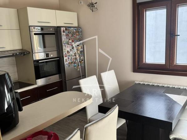 Slika 5 - Branka Krsmanovića, Četvorosoban stan na prodaju, 98m2, 380.000€