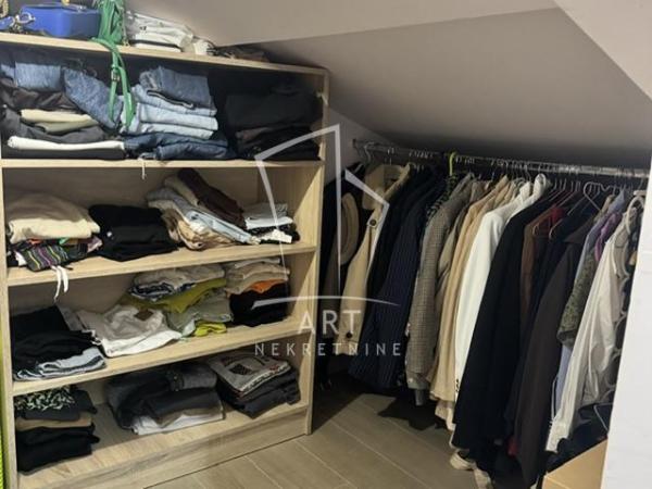 Slika 7 - Branka Krsmanovića, Četvorosoban stan na prodaju, 98m2, 380.000€