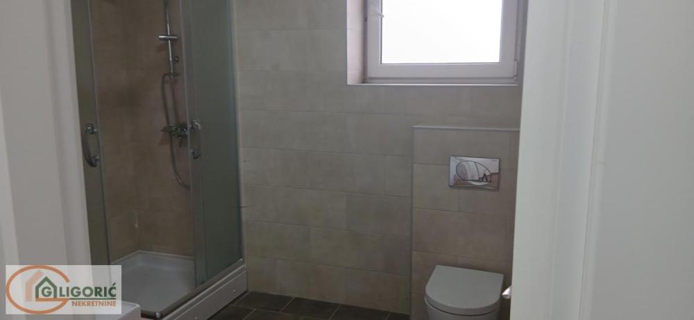 Slika 11 - Miće Orlovića, Četvorosoban stan na prodaju, 195m2, 695.000€