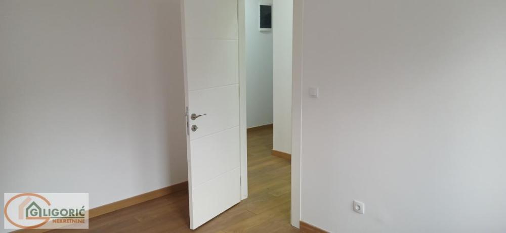 Slika 9 - Miće Orlovića, Četvorosoban stan na prodaju, 195m2, 695.000€