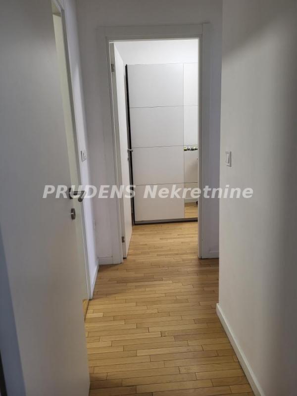 Slika 4 - Petra Kočića, Troiposoban stan za izdavanje, 81m2, 1.200€
