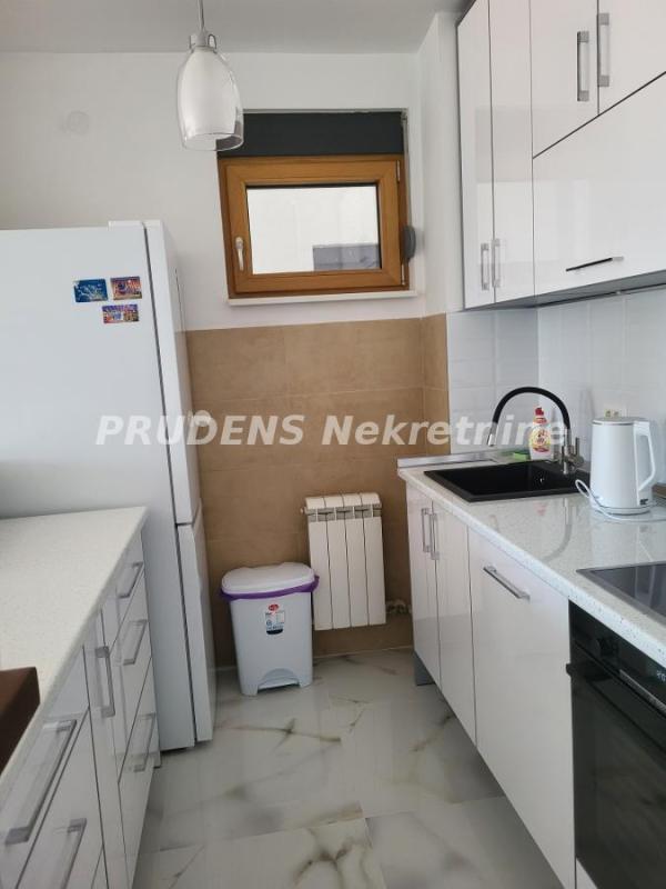 Slika 3 - Petra Kočića, Troiposoban stan za izdavanje, 81m2, 1.200€