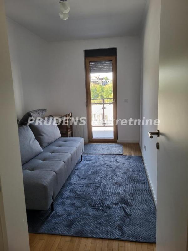 Slika 7 - Petra Kočića, Troiposoban stan za izdavanje, 81m2, 1.200€