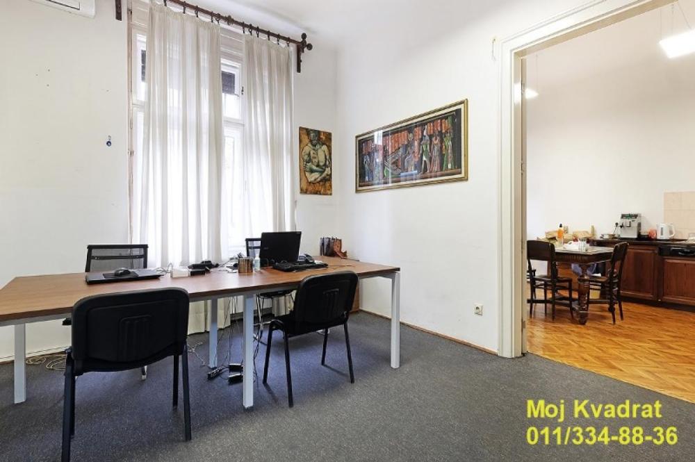 Slika 5 - Petosoban stan za izdavanje, 130m2, 1.200€