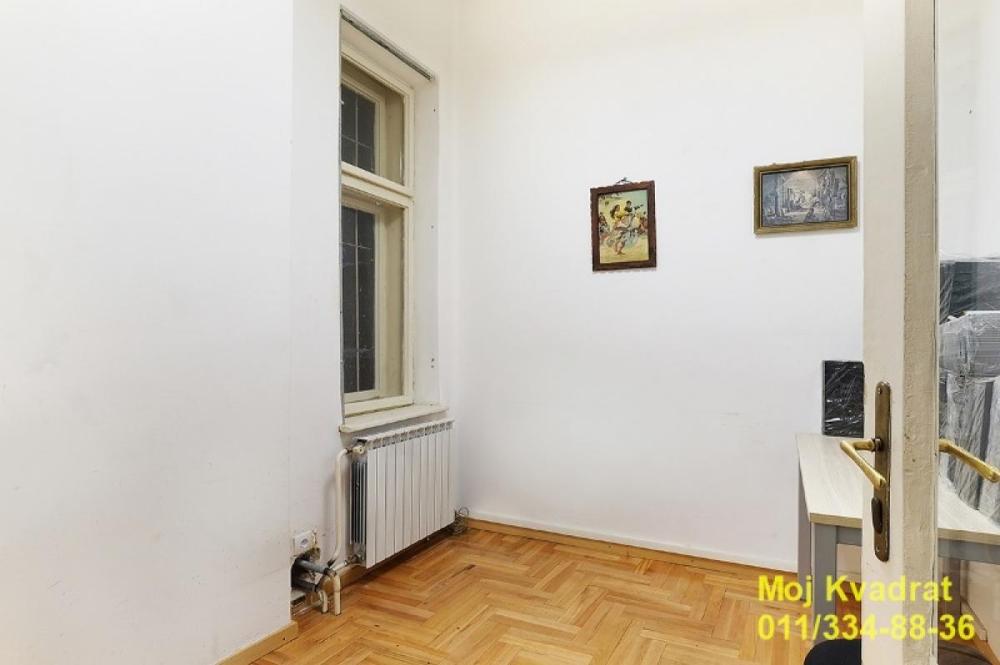 Slika 10 - Petosoban stan za izdavanje, 130m2, 1.200€