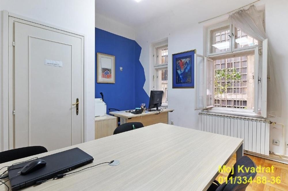 Slika 9 - Petosoban stan za izdavanje, 130m2, 1.200€