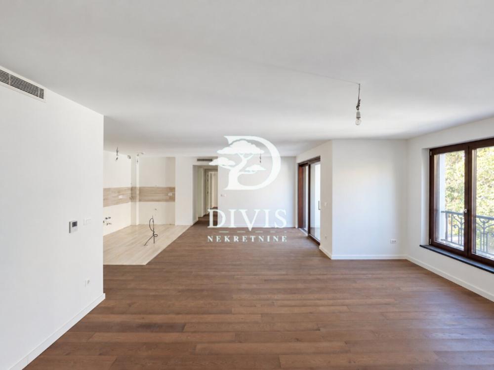 Slika 2 - Beogradska , Trosoban stan na prodaju, 130m2, 715.000€