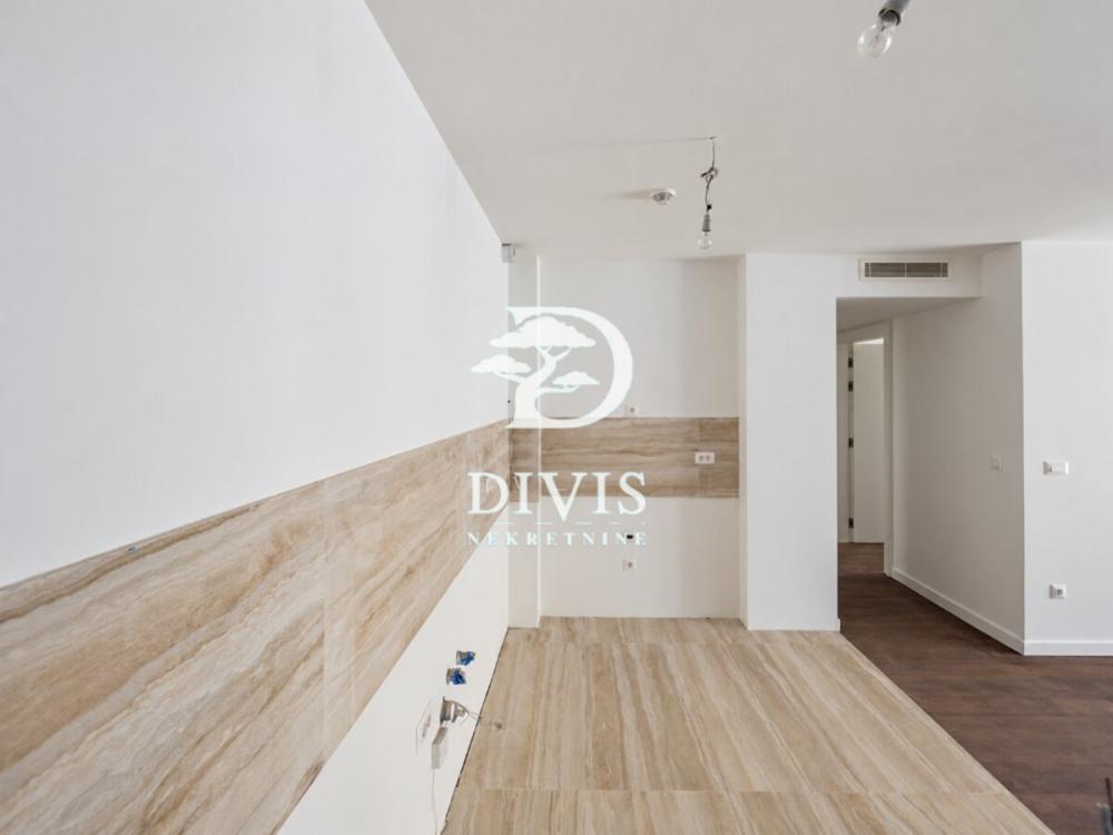 Slika 4 - Beogradska , Trosoban stan na prodaju, 130m2, 715.000€