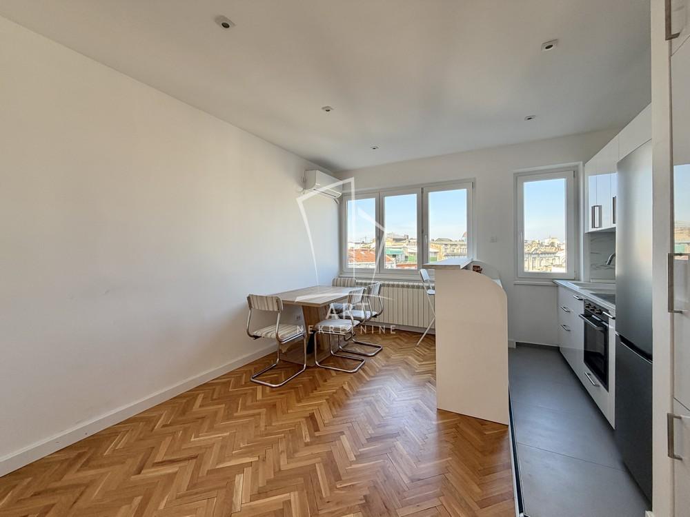 Slika 3 - Obilićev Venac, Dvosoban stan za izdavanje, 66m2, 1.300€
