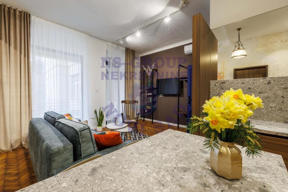 Slika 2 - Četvoroiposoban stan na prodaju, 130m2, 515.000€
