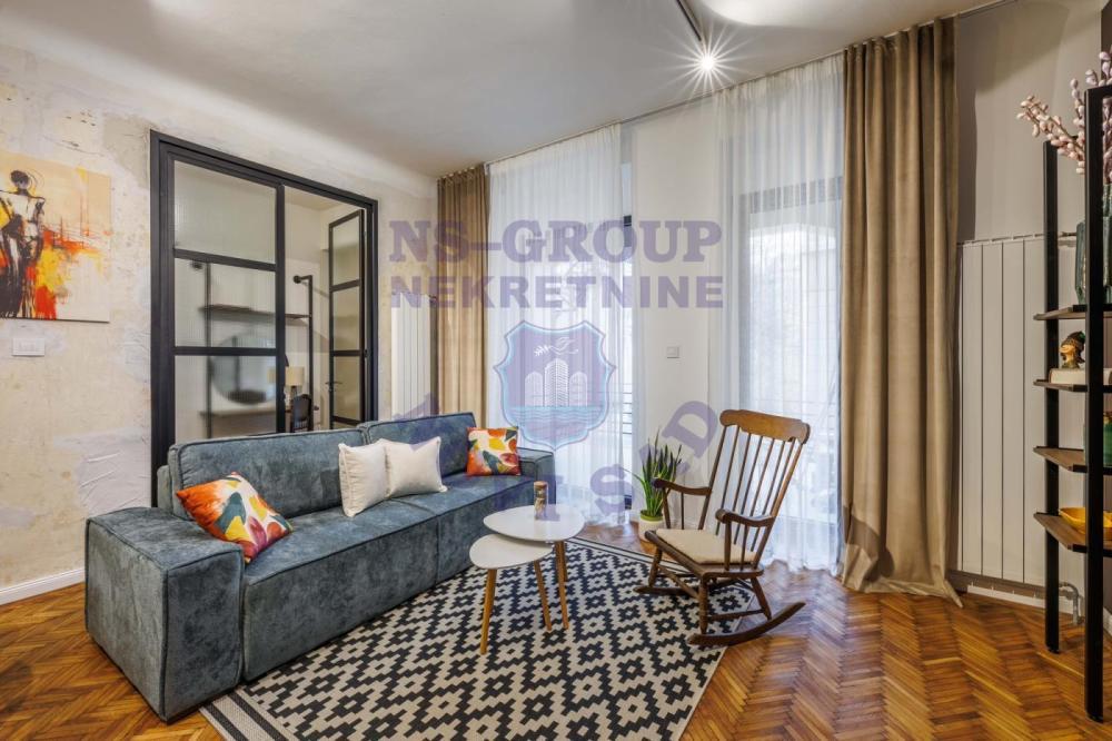 Glavna slika -Četvoroiposoban stan na prodaju, 130m2, 515.000€