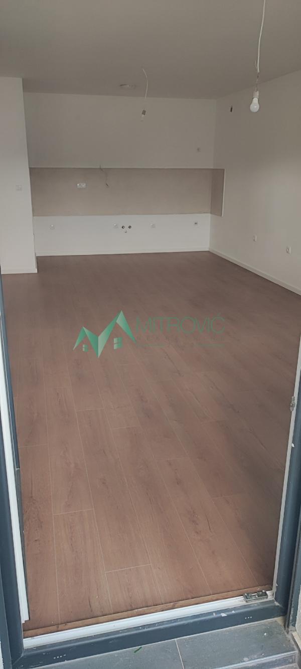Slika 1 - Četvorosoban stan na prodaju, 82m2, 195.700€
