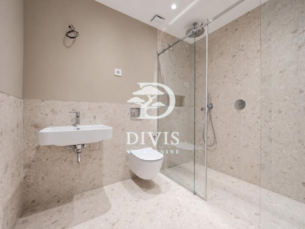 Slika 6 - Omladinskih brigada, Trosoban stan na prodaju, 170m2, 790.000€