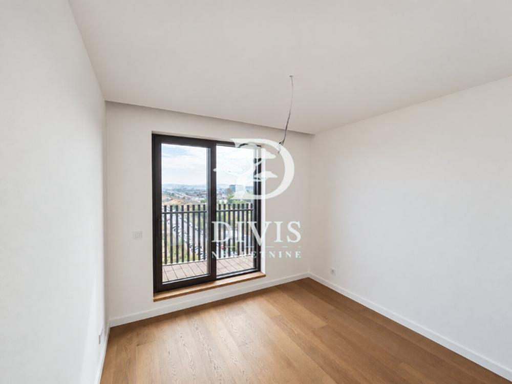 Slika 8 - Omladinskih brigada, Trosoban stan na prodaju, 170m2, 790.000€