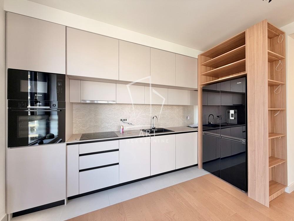 Slika 4 - Vožda Đorđa Stratimirovića, Trosoban stan za izdavanje, 79m2, 2.100€