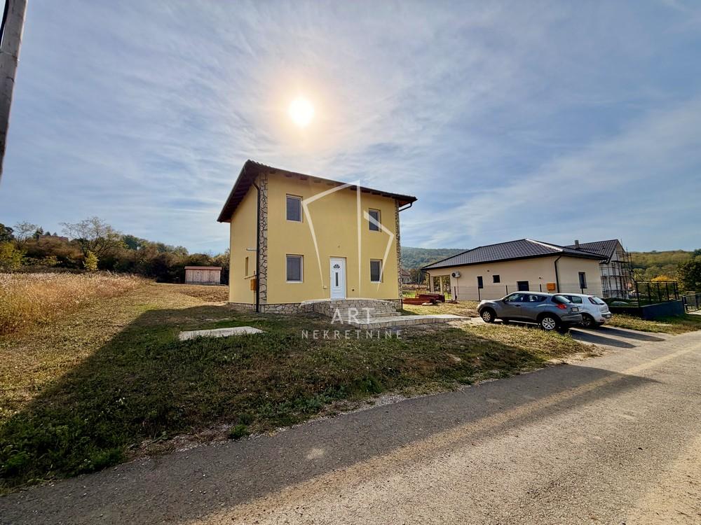 Slika 10 - Milovana Vidakovića,  Kuća na prodaju, 138m2, 160.000€