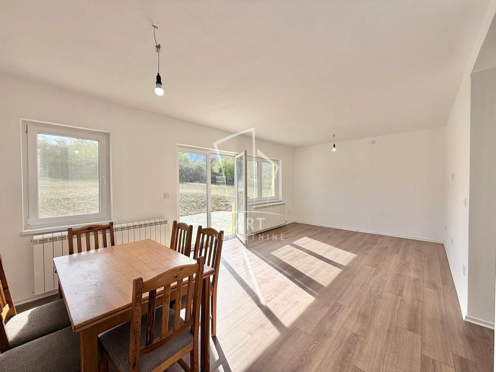 Slika 4 - Milovana Vidakovića,  Kuća na prodaju, 138m2, 160.000€
