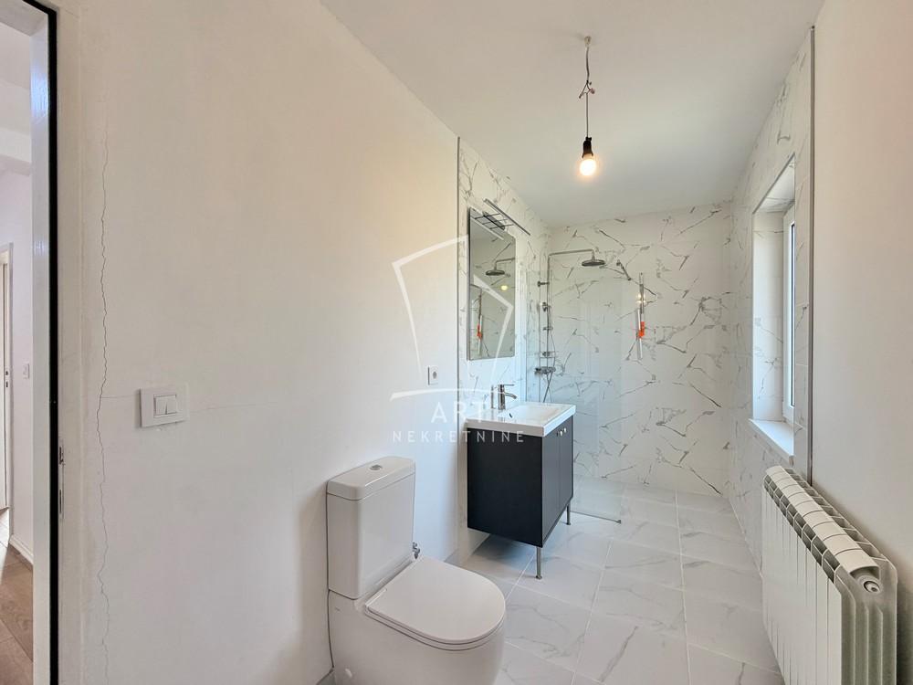 Slika 7 - Milovana Vidakovića,  Kuća na prodaju, 138m2, 160.000€