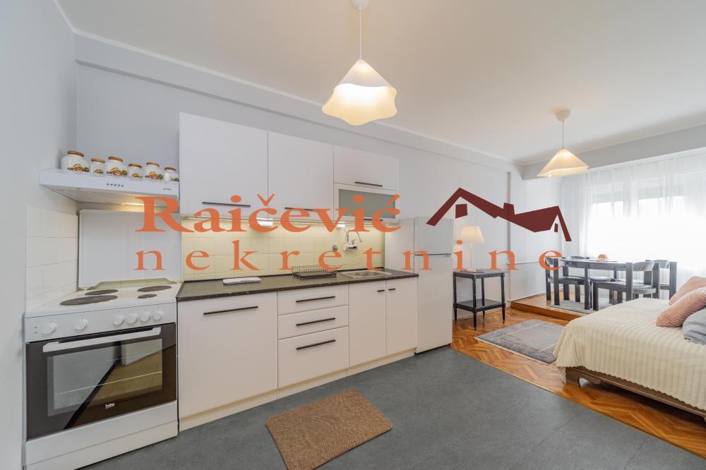 Glavna slika -Carlija Caplina, Jednoiposoban stan za izdavanje, 42m2, 550€