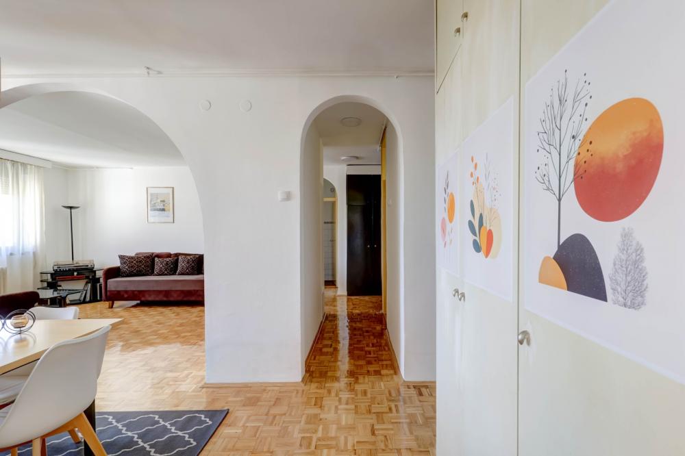 Slika 3 - Tadeuša Košćuška, Trosoban stan za izdavanje, 80m2, 1.200€