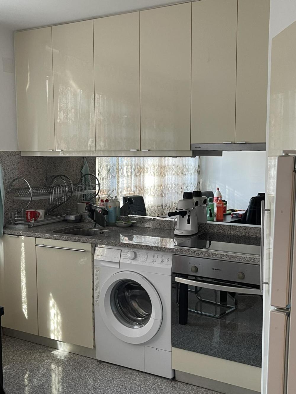Slika 0 - Momčila Popovića 5, 2.sprat, bez lifta, Jednosoban stan za izdavanje, 350€