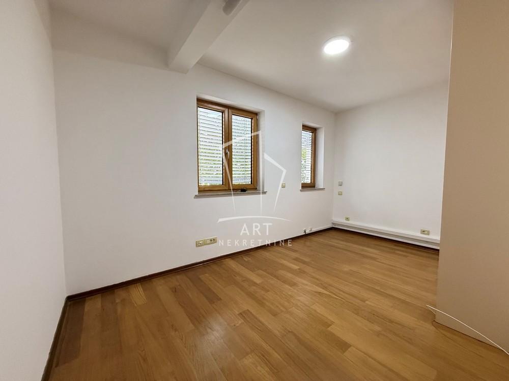 Slika 5 - Bulevar oslobođenja, Petosoban stan za izdavanje, 135m2, 1.600€