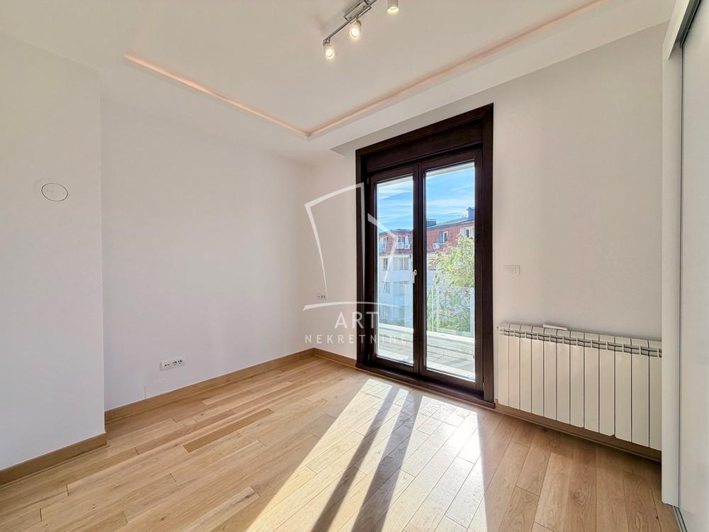 Slika 4 - Miće Orlovića,  Kuća za izdavanje, 138m2, 2.300€