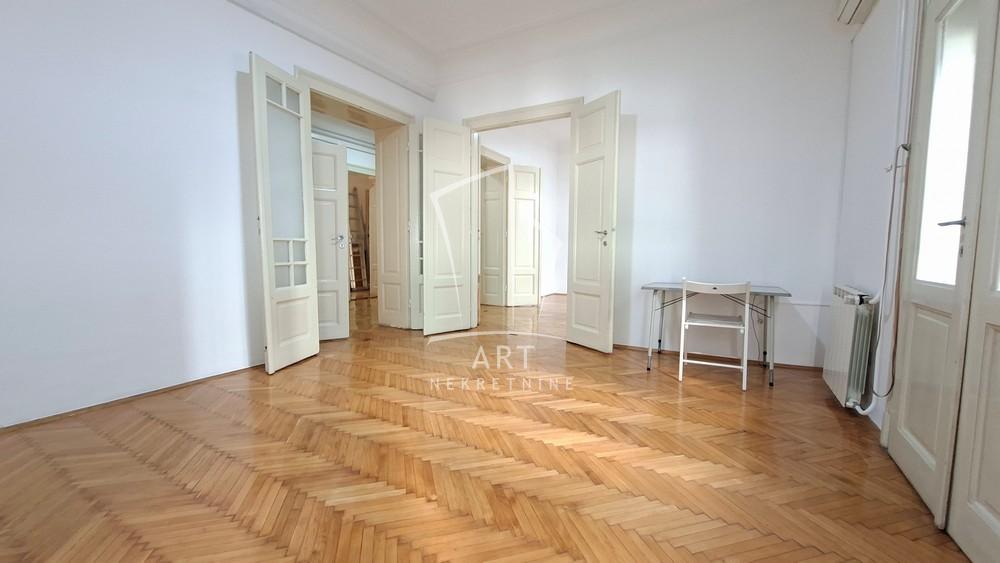 Slika 1 - Maršala Birjuzova, Trosoban stan za izdavanje, 76m2, 1.400€