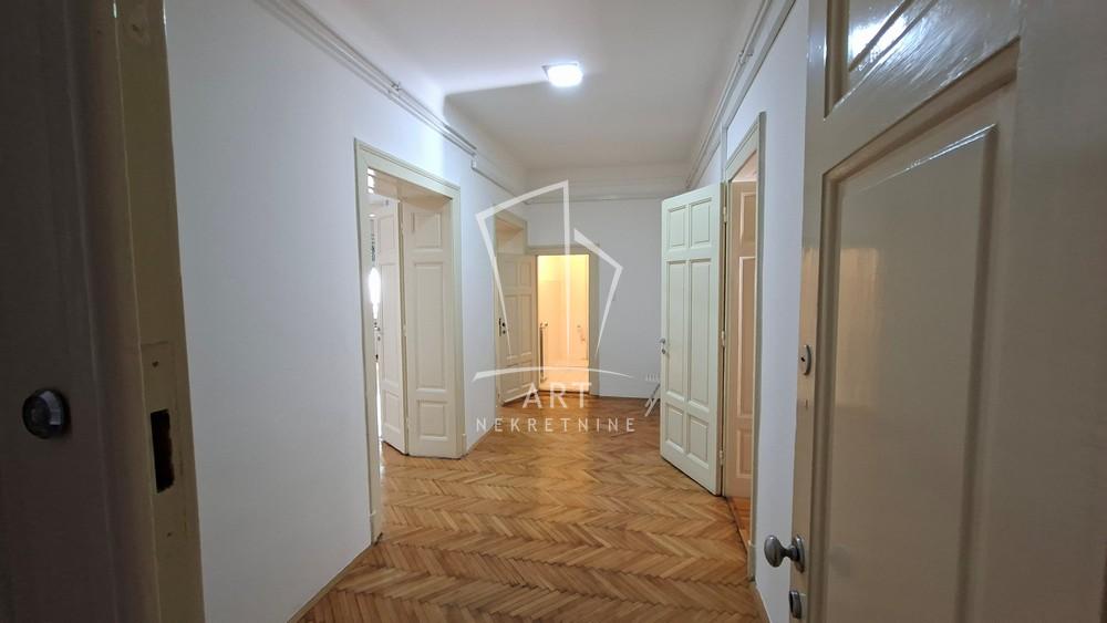 Slika 7 - Maršala Birjuzova, Trosoban stan za izdavanje, 76m2, 1.400€