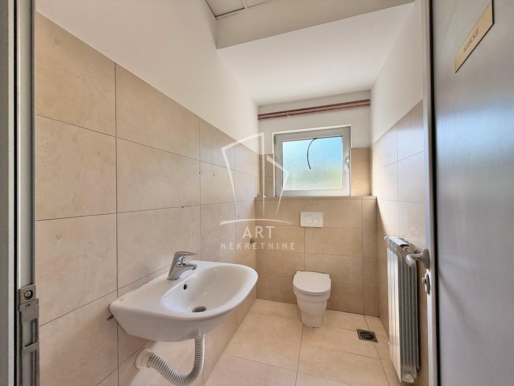 Slika 11 - Ratarski Put,  Lokal za izdavanje, 570m2, 3.420€