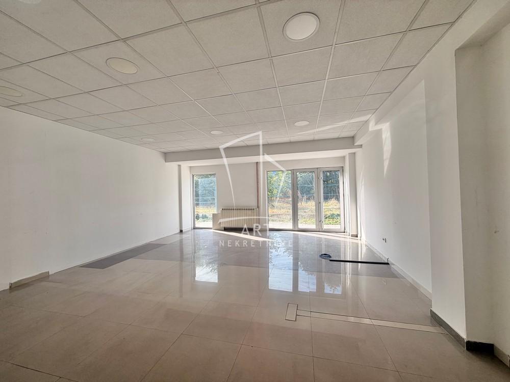 Slika 5 - Ratarski Put,  Lokal za izdavanje, 570m2, 3.420€