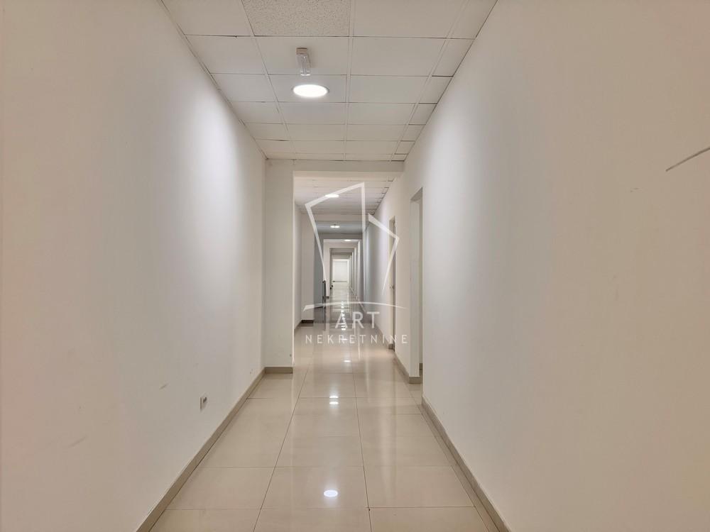 Slika 8 - Ratarski Put,  Lokal za izdavanje, 570m2, 3.420€