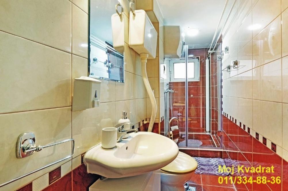Slika 10 - Dvosoban stan za izdavanje, 50m2, 800€