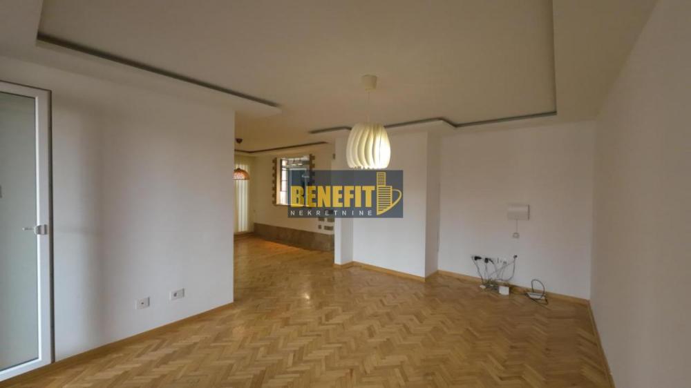 Slika 2 - Troiposoban stan za izdavanje, 96m2, 1.200€