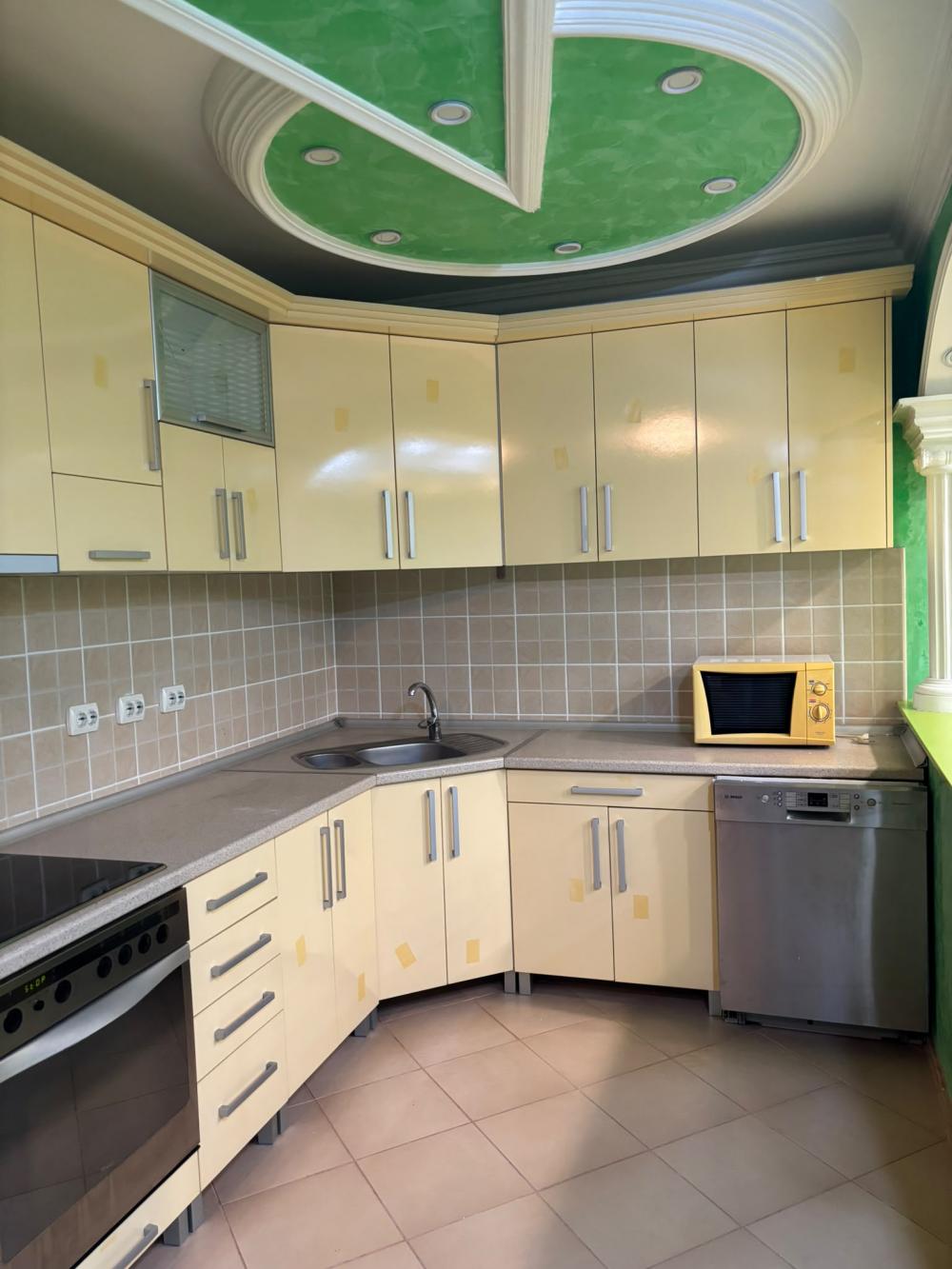 Slika 7 - Vojni put 2.,  Kuća za izdavanje, 240m2, 2.000€
