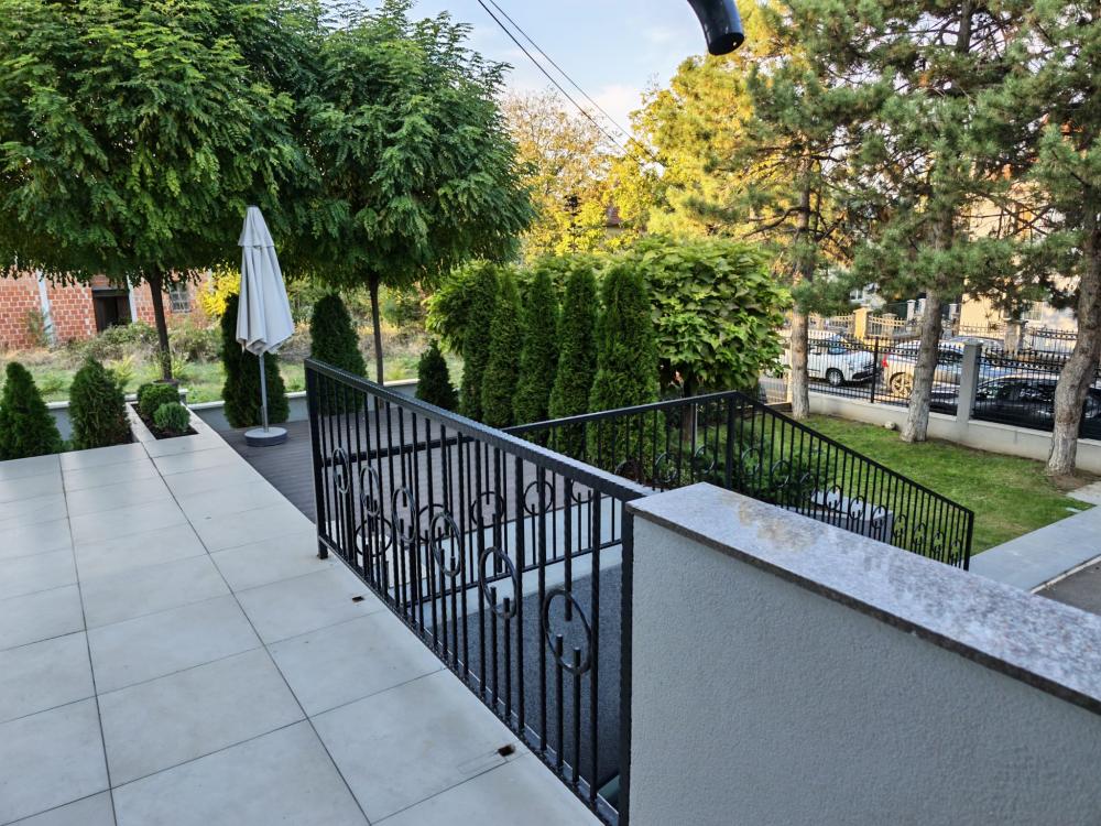 Slika 3 - Ledi Pedžet, Četvorosoban stan za izdavanje, 115m2, 2.800€