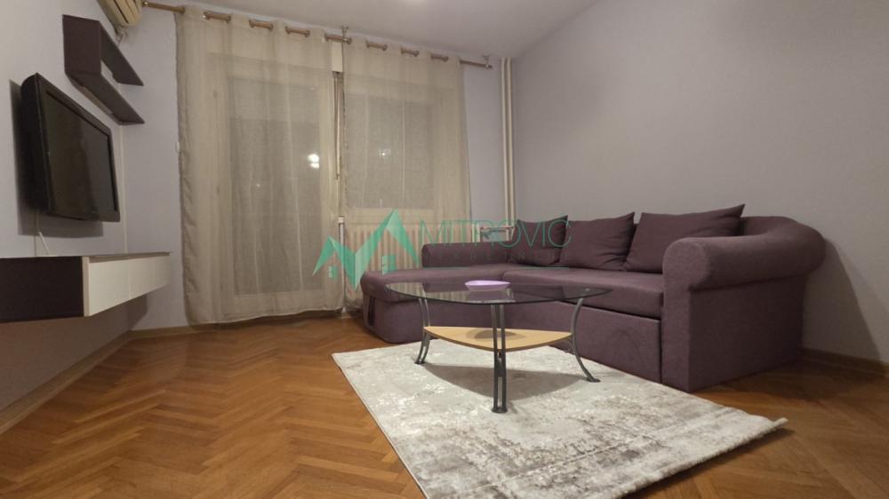 Glavna slika -Jednoiposoban stan za izdavanje, 41m2, 500€