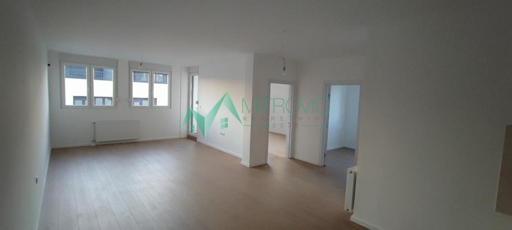 Glavna slika -Četvorosoban stan na prodaju, 79m2, 206.000€