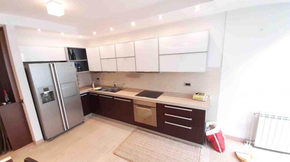 Slika 5 - Baba Višnjina, Trosoban stan za izdavanje, 140m2, 1.900€