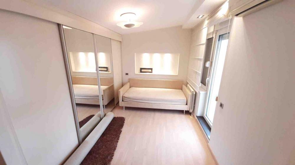 Slika 11 - Baba Višnjina, Trosoban stan za izdavanje, 140m2, 1.900€